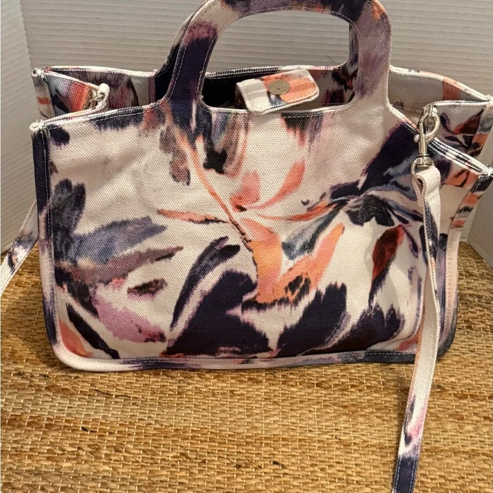 Vince Camuto Cream and Black Tote Bag with Sophisticated Design